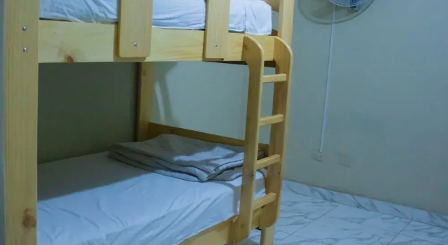 Thay83 Hostel, Забронировать Хостел Отели в центре Мирафлореса, в центре, Парковка