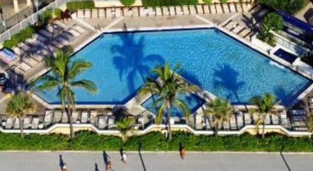 Hollywood Beach Resort- Ocean Front Studio