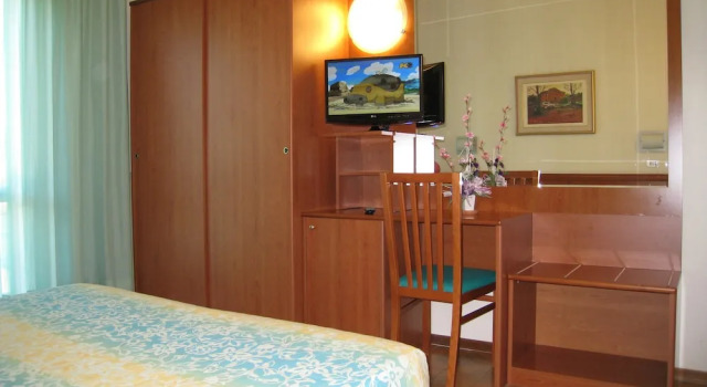 Трёхместный номер Standard с балконом Albergo Boomerang