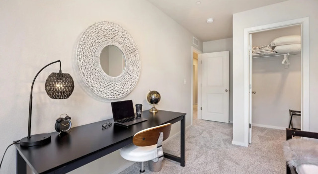 Коттедж Modern Farmhouse Townhome – Great Central Location!