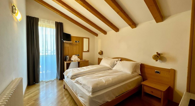 Двухместный номер Standard с балконом HC Hotel Garni - Rooms and Apartments