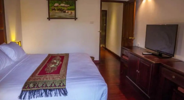 Люкс Executive с балконом Chitchareune Mouangluang Hotel