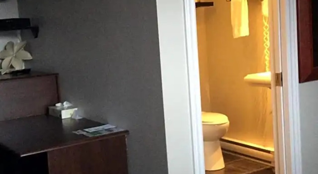 Номер Economy Miami Motel