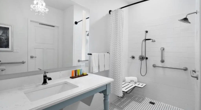 Двухместный номер Standard с видом на воду Beaufort Hotel
