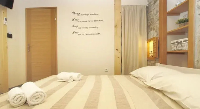 Guesthouse Afrodita, Prenota Affittacamere Splitska 