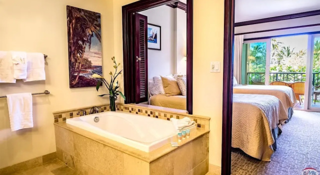 Waipouli Beach Resort E-205, Забронировать Курортный отель Отели Капаа с бассейном, Бассейн