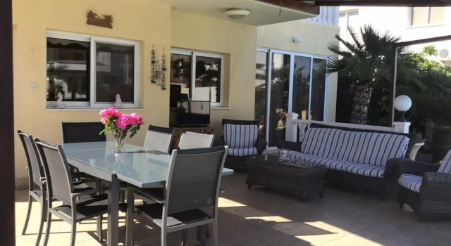 Вилла Carolyn Villa is a Luxury 4-Bedroom Villa with Private Pool in Ayia Napa