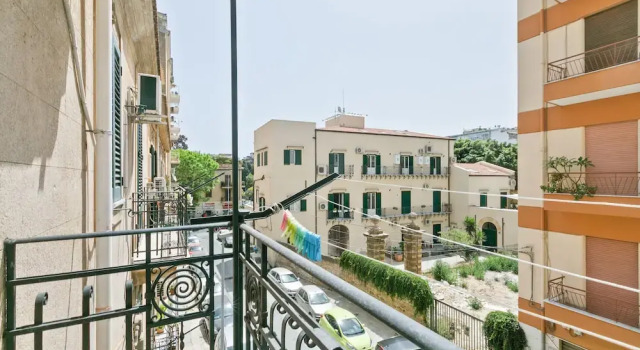 Апартаменты Castello Della Zisa Modern Apartment With Balcony - Adults Only
