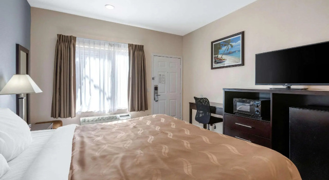 Двухместный номер Standard Quality Inn & Suites Huntington Beach