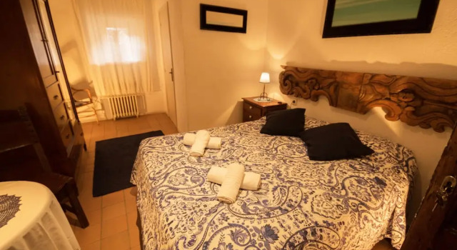 Cal Secretari Rural de Can Gat Vell, Prenota Hotel Saus Alt Empordà