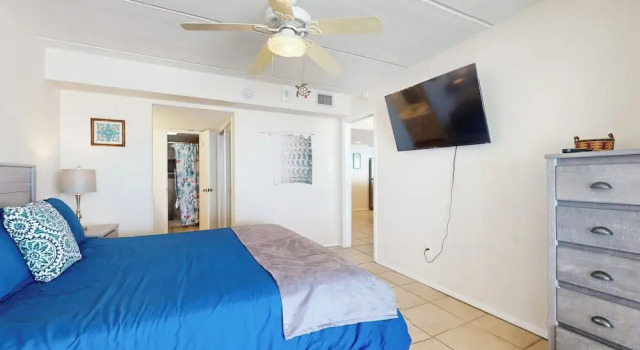 10th-floor 3BR Beachfront Condo w/ Views & Pool, Buchen Sie Ferienwohnung Hotels in Padre Island mit Pool, Schwimmbad