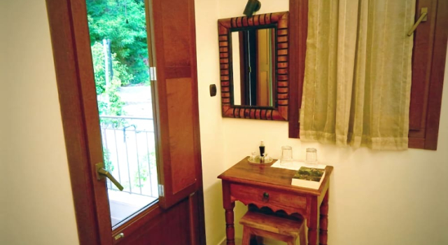 Rastoni, Rezerwuj Hotel Hotele w Pelion z parkingiem, Parking