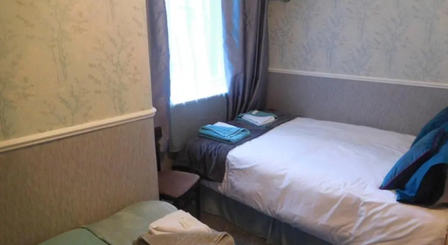 Трёхместный номер Standard Iona Hotel