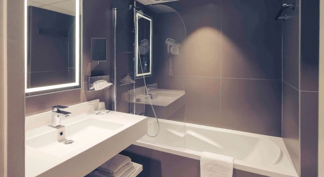 Двухместный номер Privilege Дуплекс с балконом Hotel Mercure Blois Centre