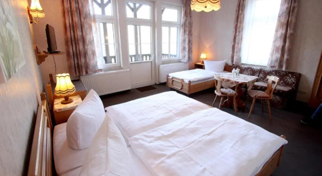 Семейный номер Standard с балконом Hotel SchwarzaBurg
