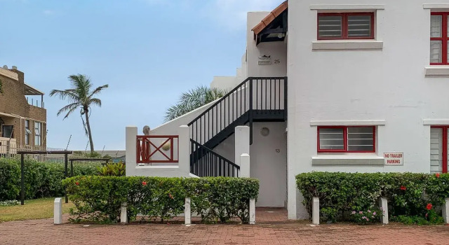 Pelicans Pad @ Ballito, Забронировать Отель Отели Баллито 3 звезды, рядом с Ballito Shopping Mall, 3*