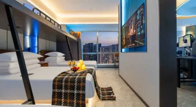 Пятиместный люкс Privilege Ye Yuchen E-sports Movie Hotel (Xinbai Plaza MixC Store)