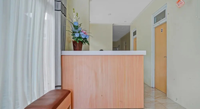 OYO 90804 Oma Uti Homestay Syariah