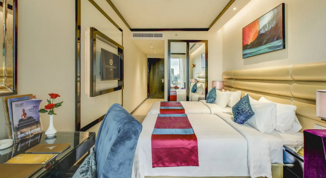 NagaWorld Hotel & Entertainment Complex, Забронировать Отель Отели Муниципалитета Пномпеня 5 звезд, рядом с Samdech Hun Sen Park, 5*