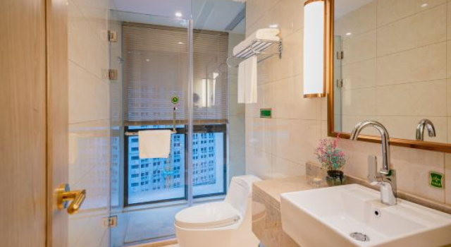 Люкс Deluxe с красивым видом из окна Vienna International Hotel (Changsha Zhounan Middle School Xiufengshan Subway Station)