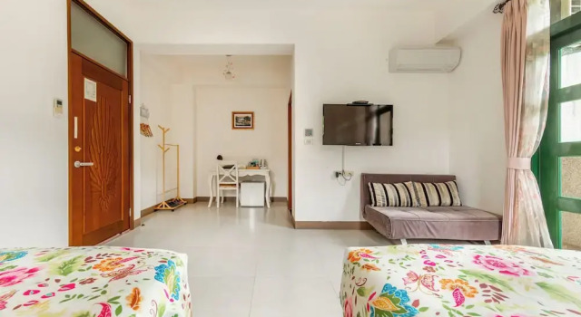 Двухместный номер Standard с балконом и с видом на горы Regal Haven Elevator Hualien