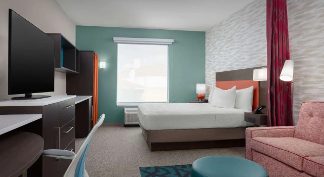 Двухместный люкс Home2 Suites By Hilton Laredo North