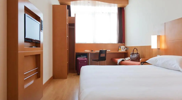 Двухместный номер Standard Ibis Abu Dhabi Gate