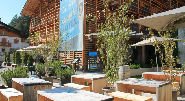 Alpstay - Smart Hotel Saslong, Забронировать Отель Санта-Кристина-Вальгардена Валь-Гардена, рядом с Tschucky
