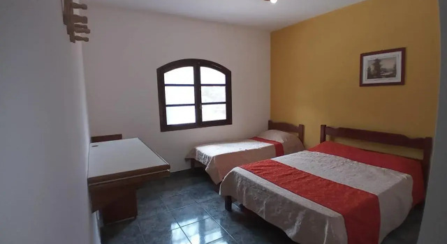 Casa temporada Bertioga Costa do Sol, Забронировать Отель Бертиога штат Сан-Паулу, рядом с Пляж Гуаратуба