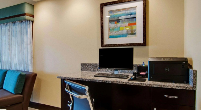 Comfort Inn Mount Airy, Buchen Sie Hotel Mount Airy North Carolina