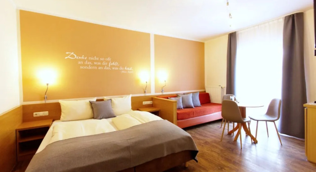 Standart üç kişilik oda Gästehaus Zehmerhof