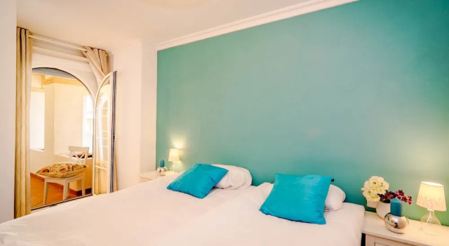SAA2 Stunning 3 bedroom apt in Puerto Banus Roomservice, Забронировать Отель Отели Марбелья с парковкой, рядом с Casino Marbella, Парковка