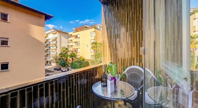Апартаменты Standard Sunlight - 150m From the Lake