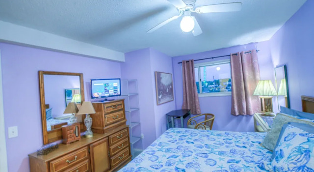Summerhouse Beach Resort by Panhandle Getaways, Забронировать Отель Отели и гостиницы Панама-Сити, рядом с Парк развлечений "Кобра", Отель