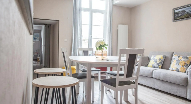 Modern apartment in Bayeux near Tapestry Museum, Забронировать Апартаменты/квартира Байе 