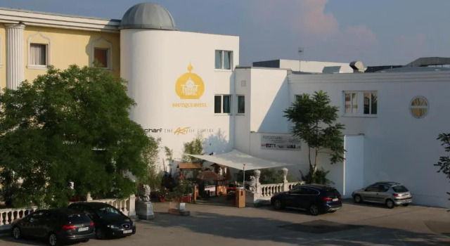 Hotel Freizeittempel, Book Hotel Hotels in Vienna Alps with Parking, Parking