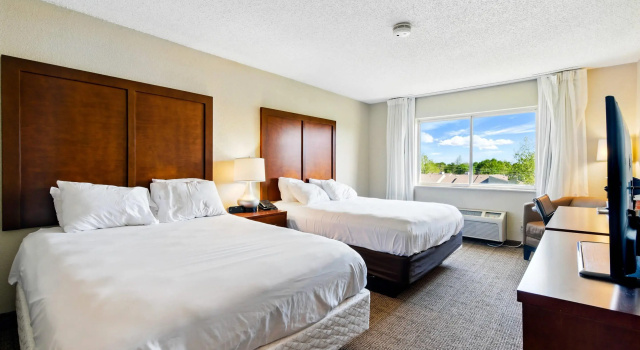 Четырёхместный номер Standard Comfort Inn South Tulsa - Woodland Hills