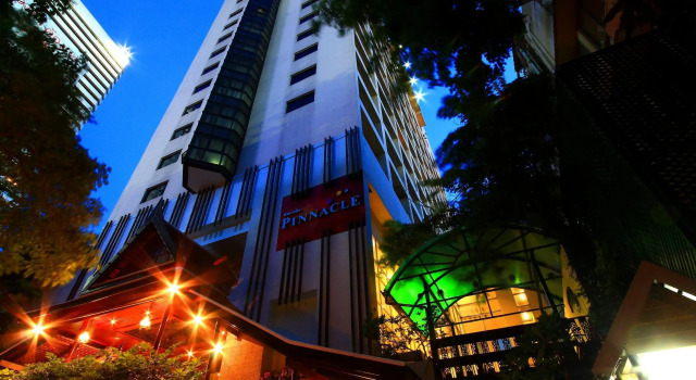 Pinnacle Lumpini Park Hotel