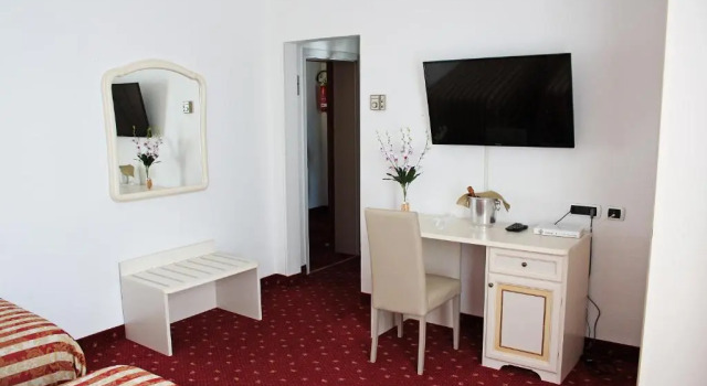 Трёхместный номер Hotel Centrale