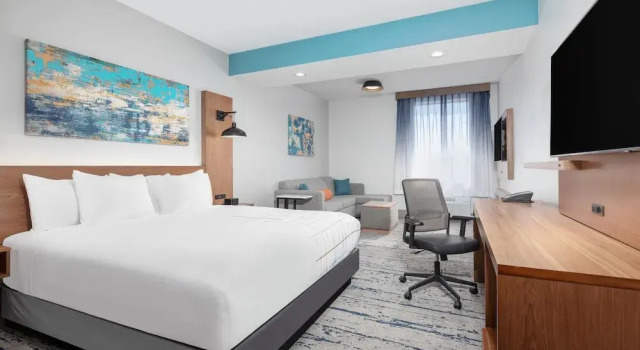Номер Standard La Quinta Inn & Suites by Wyndham Eagle Pass