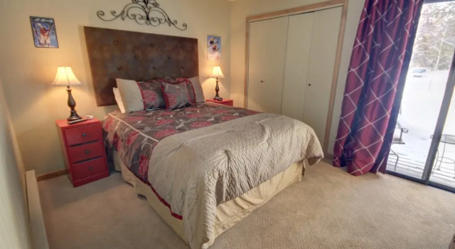 Flying Dutchman 1120 by SummitCove Vacation Lodging