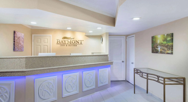 Baymont by Wyndham Lake City, Buchen Sie Hotel SPA-Hotels in Lake City, SPA