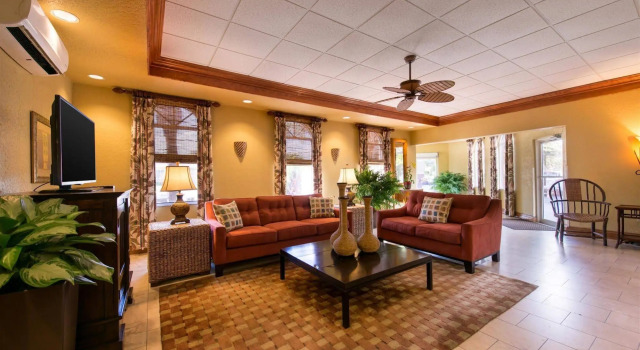 Best Western Tampa, Buchen Sie Hotel Hotels in Tampa mit Parkplatz, Parkplätze