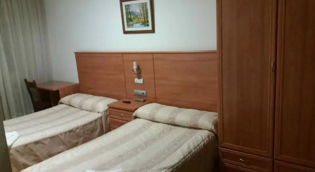 Hotel 2 de mayo 2, Buchen Sie Hotel Xinzo de Limia 