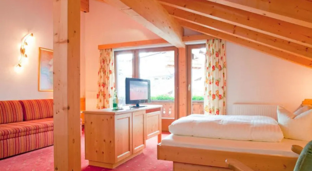 Полулюкс Hotel Tirol Fiss 4Sterne Superior