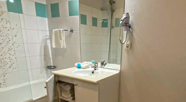 Четырёхместные апартаменты City Résidence Ivry
