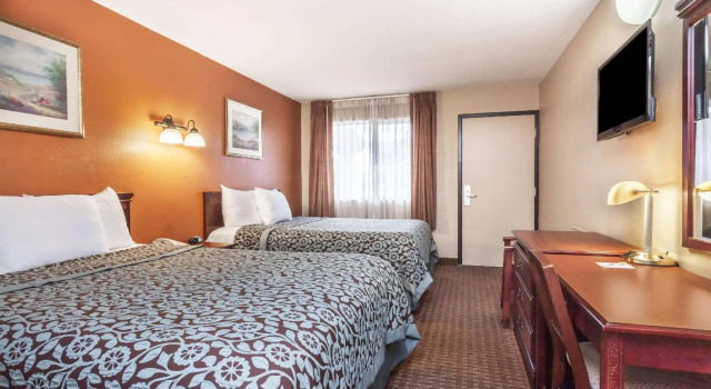 Четырёхместный номер Standard Red Carpet Inn Elkton