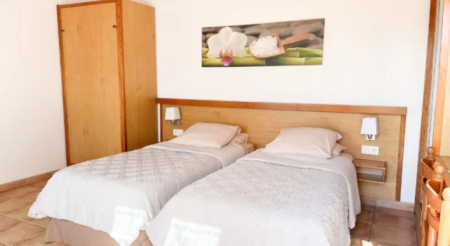 Трёхместный номер Standard Hôtel LHermitage