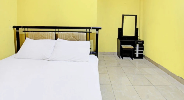 Номер Economy Hotel O Kos Agi Mataram Near Masjid Hissoh Al-Faham