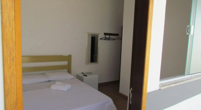 Hotel Veleiro, Забронировать Отель Сан-Себастьян Sao Sebastiao Coast, рядом с Комплекс для проведения мероприятий Viela da Praia